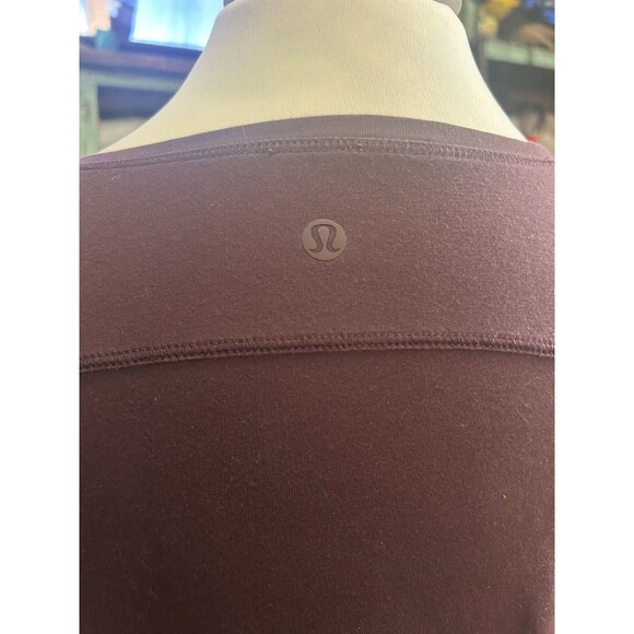 Lululemon L To The Point Long Sleeve Asymmetrical Tie T-shirt Plum No Tag - Picture 11 of 11